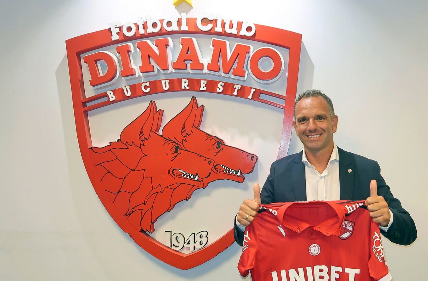 Lista cu salariile uriașe de la Dinamo! „I-am spus lui Cortacero că oamenii lui îl fură”
