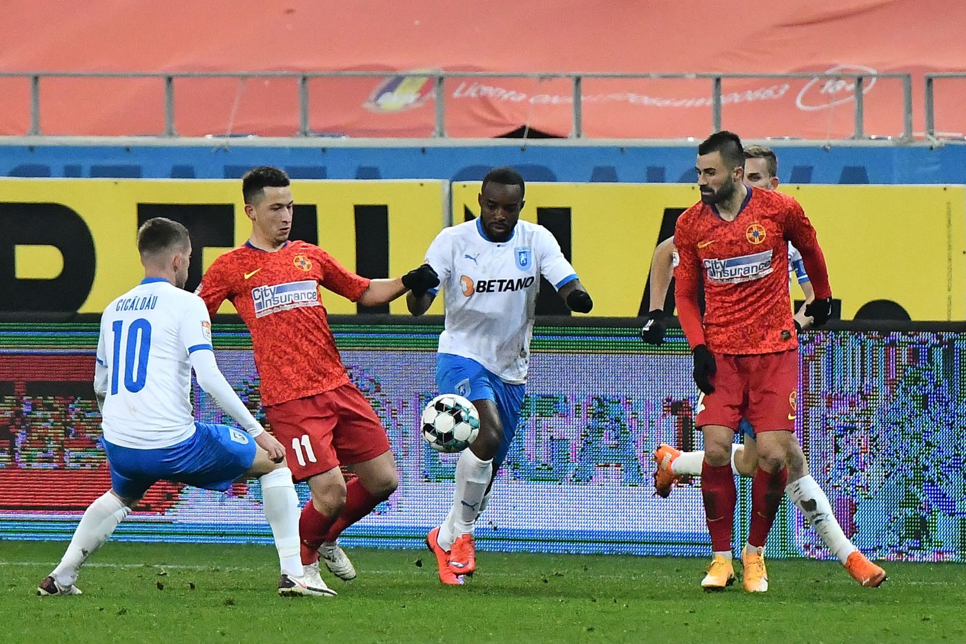 Cine a profitat de absența lui Florinel Coman și va fi titular în derby-ul FCSB – Universitatea Craiova. Schimbările lui Toni Petrea