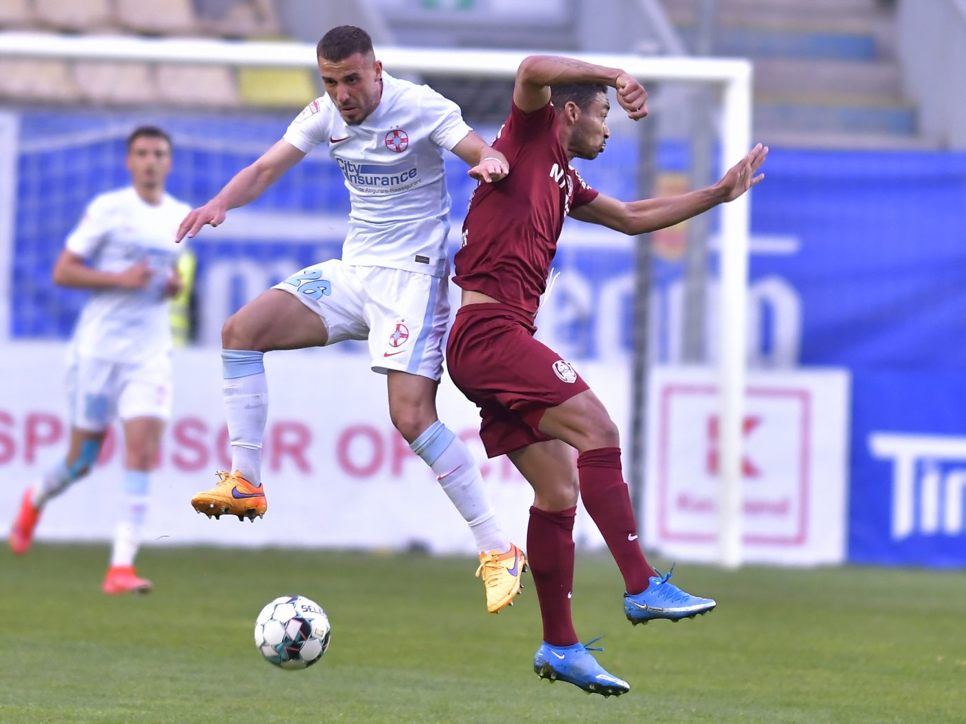 Control antidoping după CFR – FCSB, din Supercupa României! Câte trei fotbaliști de la fiecare echipă vor fi testați