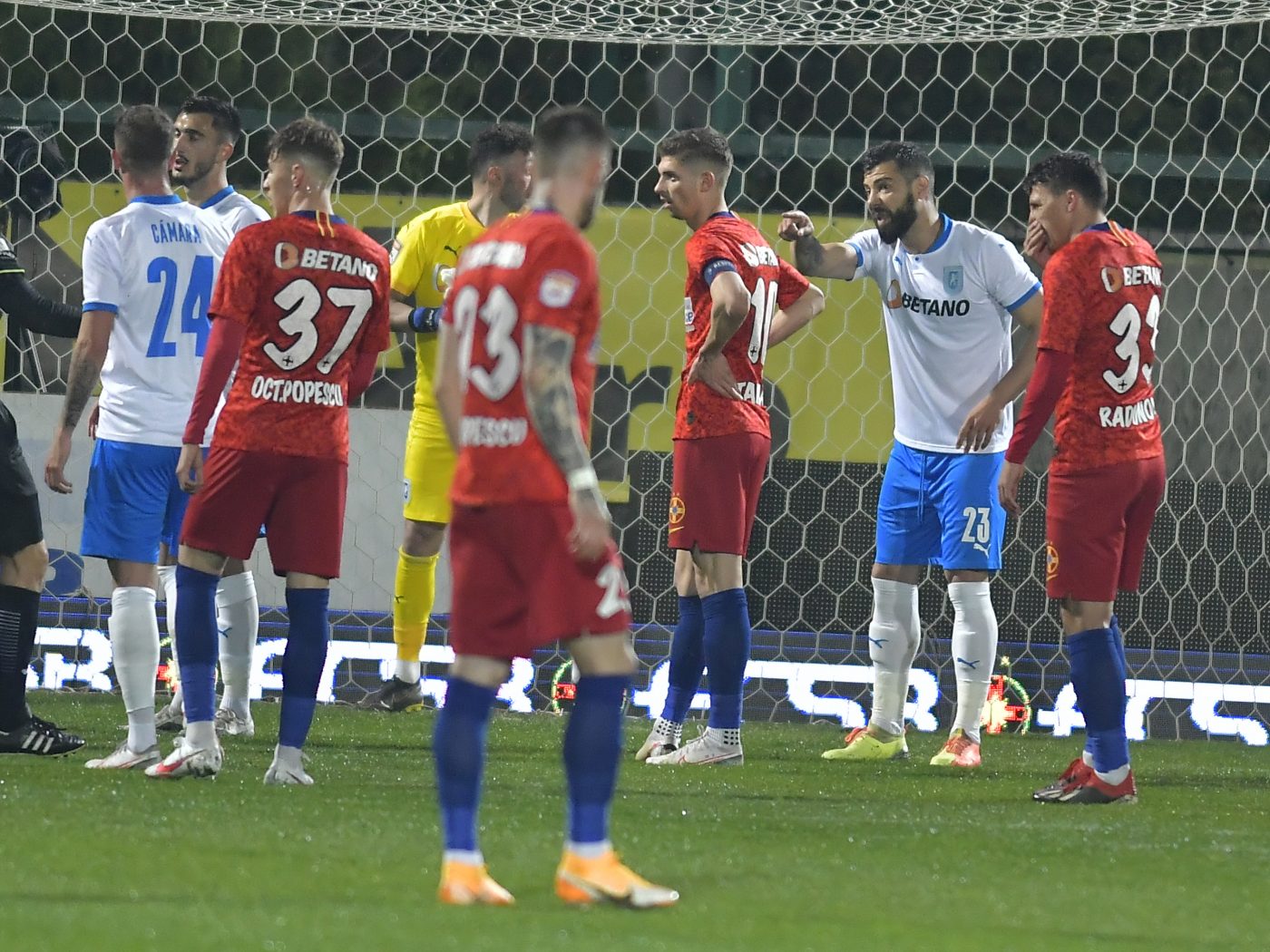 Ce jucători au fost supuși controlului anti-doping după FCSB – Universitatea Craiova + Suma uriașă plătită de patronul Mihai Rotaru pentru test