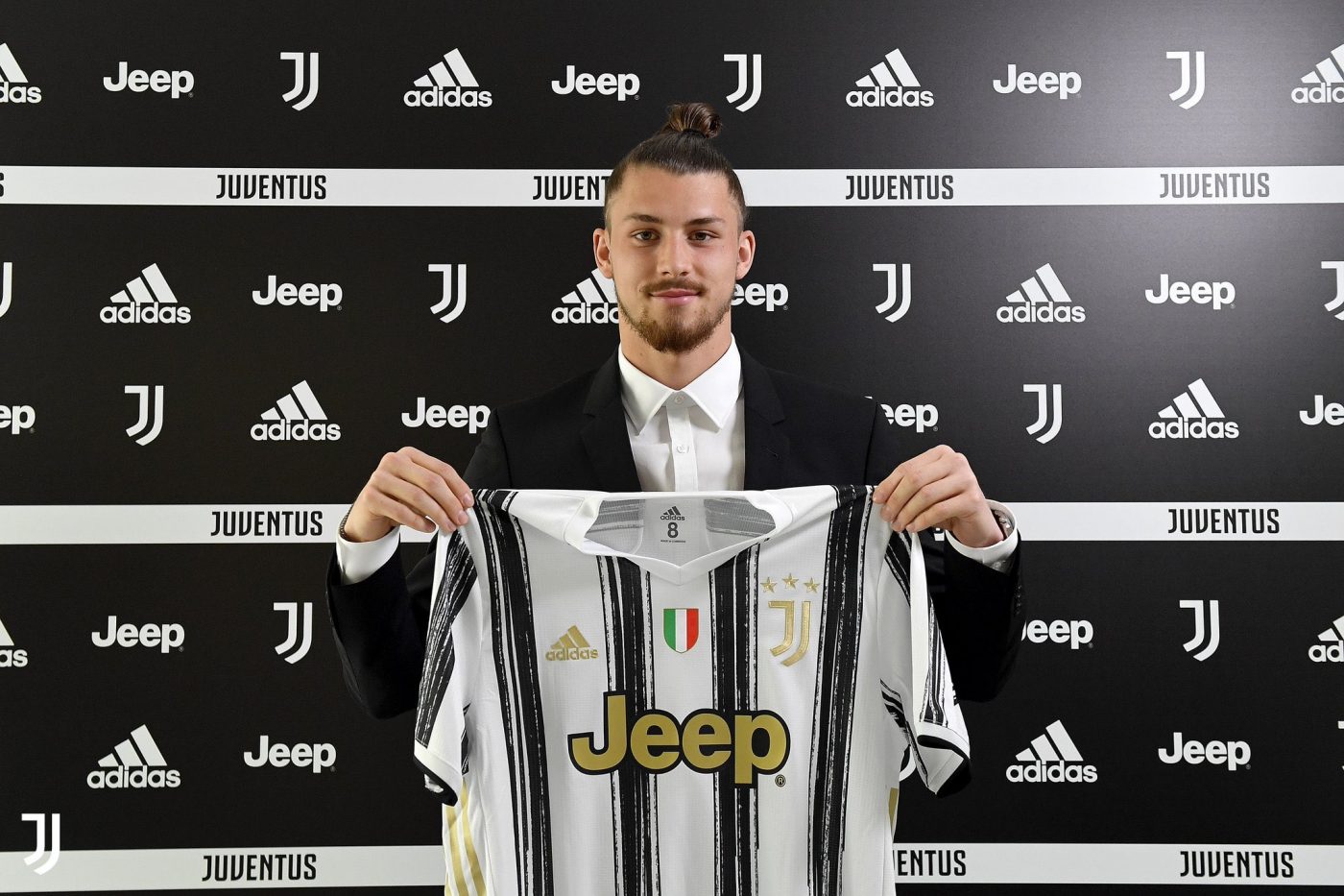 Radu Drăgușin și-a prelungit contractul cu Juventus! Anunțul făcut de campioana Italiei și durata înțelegerii