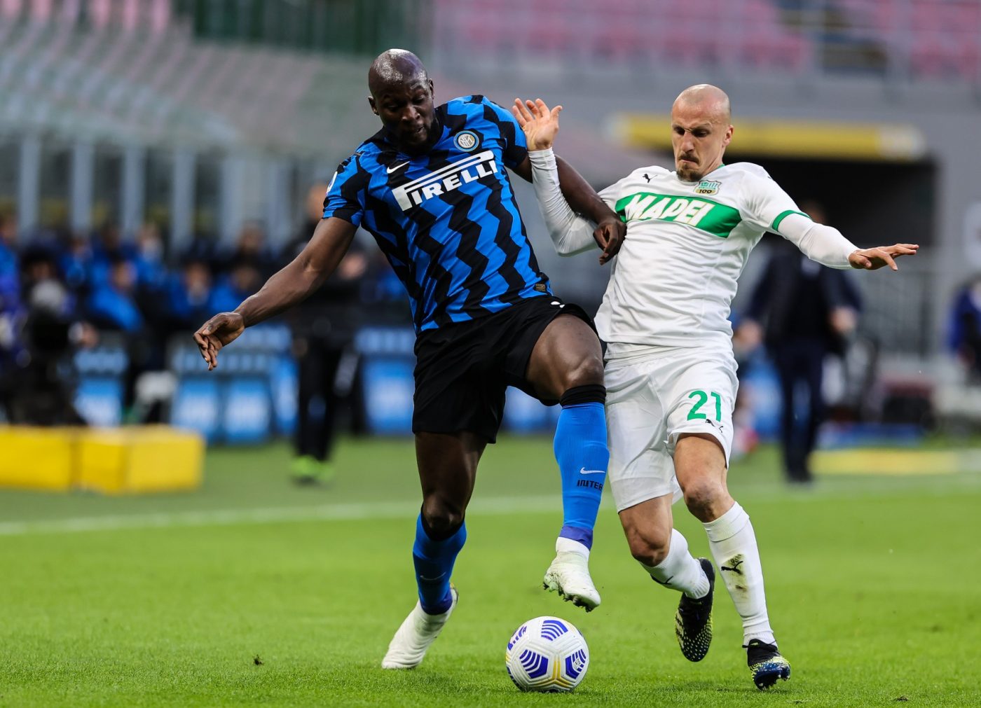 Vlad Chiricheș, depășit de Romelo Lukaku și Lautaro Martinez! Românul a greșit la ambele goluri reușite de Inter