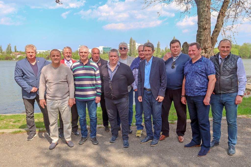 Legendele „câinilor” s-au reunit la 37 de ani de la Dinamo – Liverpool! Cum au petrecut foștii fotbaliști | GALERIE FOTO