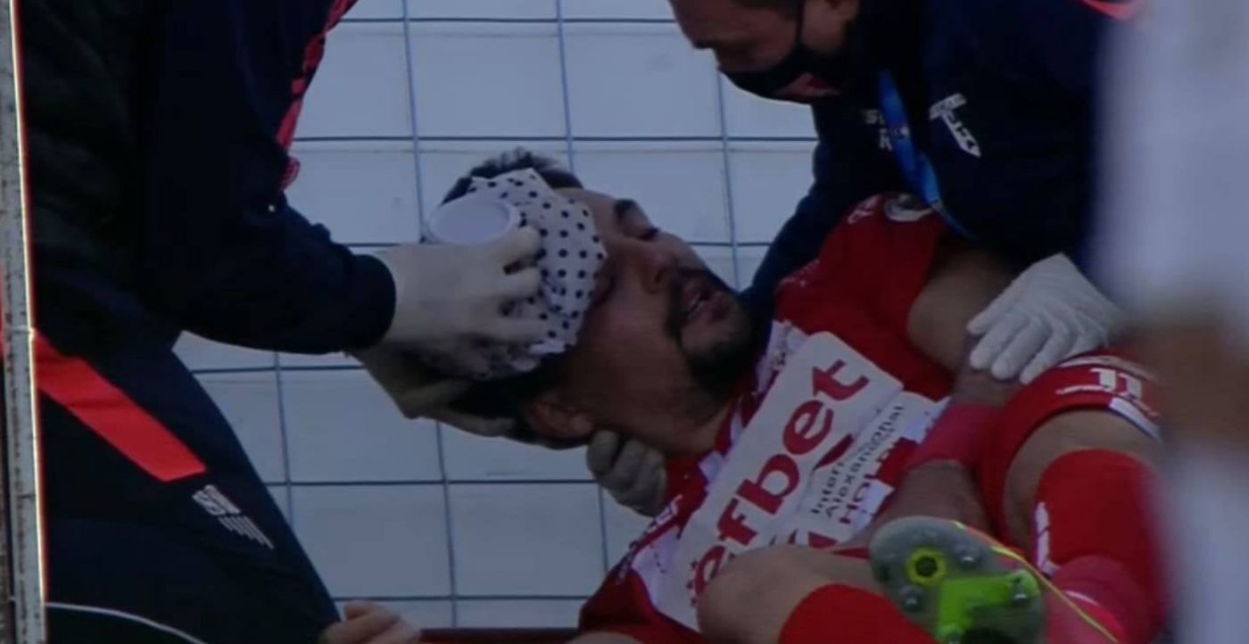 Adi Petre, la un pas de o accidentare horror: „Straniu, nedemn pentru fotbalul nostru!” Fostul atacant al FCSB, plin de sânge la Giurgiu | FOTO
