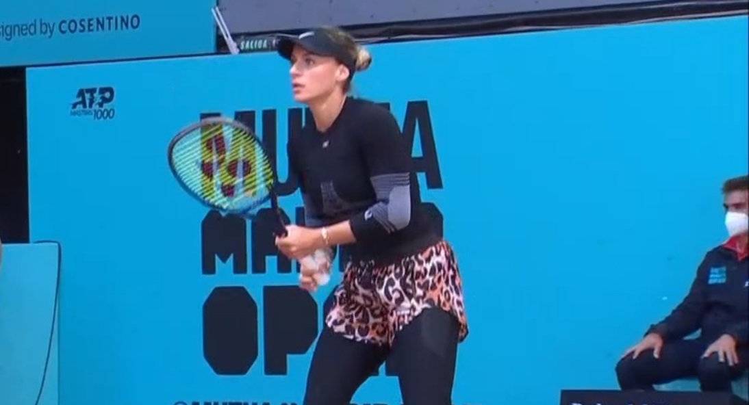 Ana Bogdan, la fel de îndrăzneață precum Serena Williams! Ținuta excentrică în care a jucat în turul I la Madrid | GALERIE FOTO