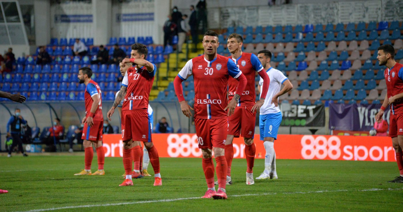 Jucătorii de la FC Botoșani, revoltați după remiza cu Universitatea Craiova: „Bălașa ne-a înjurat de morți, de familie, din primul minut!”