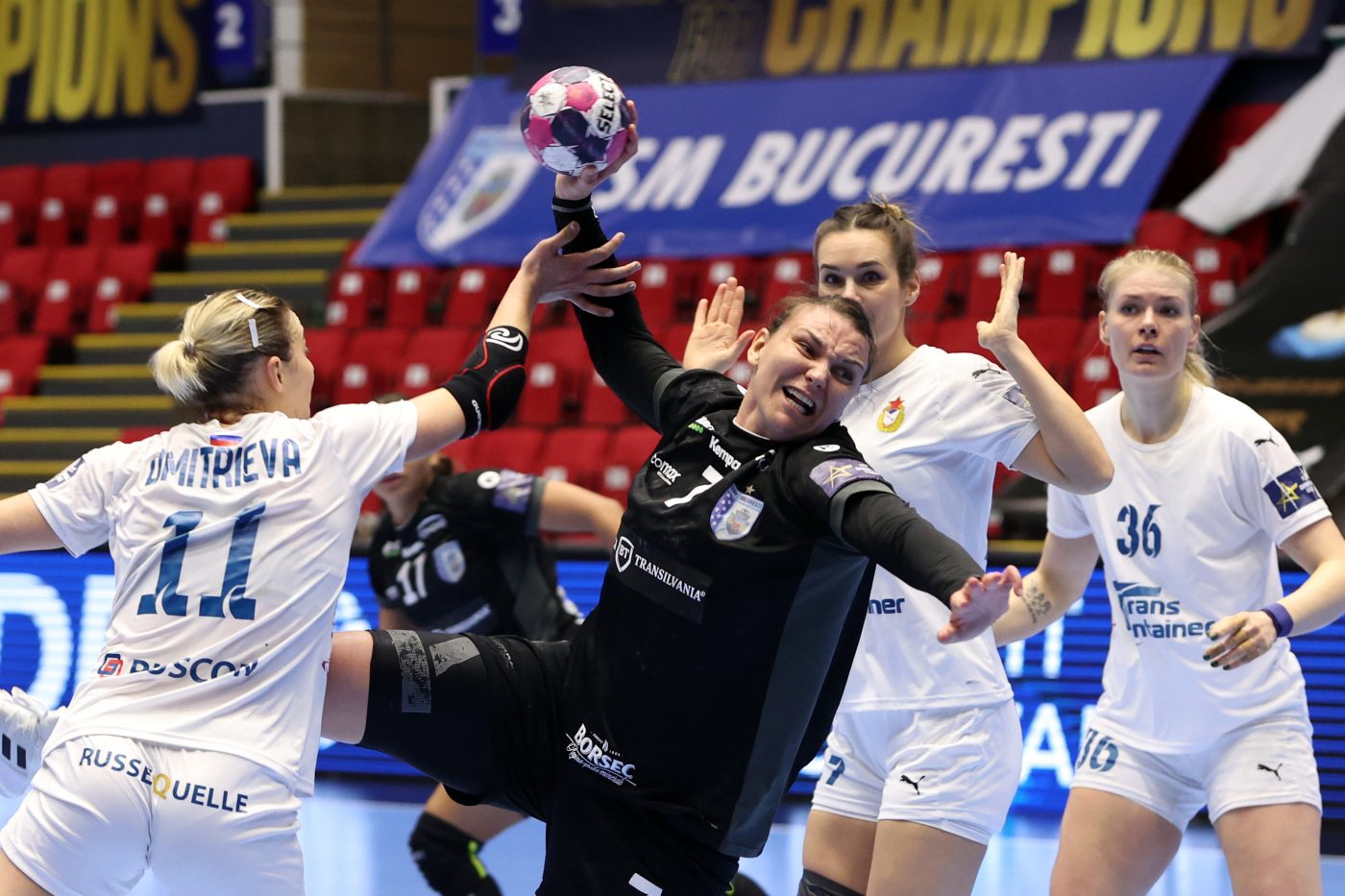 CSKA Moscova – CSM București 0-0. Se cunosc celelalte trei formații calificate în turneul Final Four al Ligii Campionilor la handbal