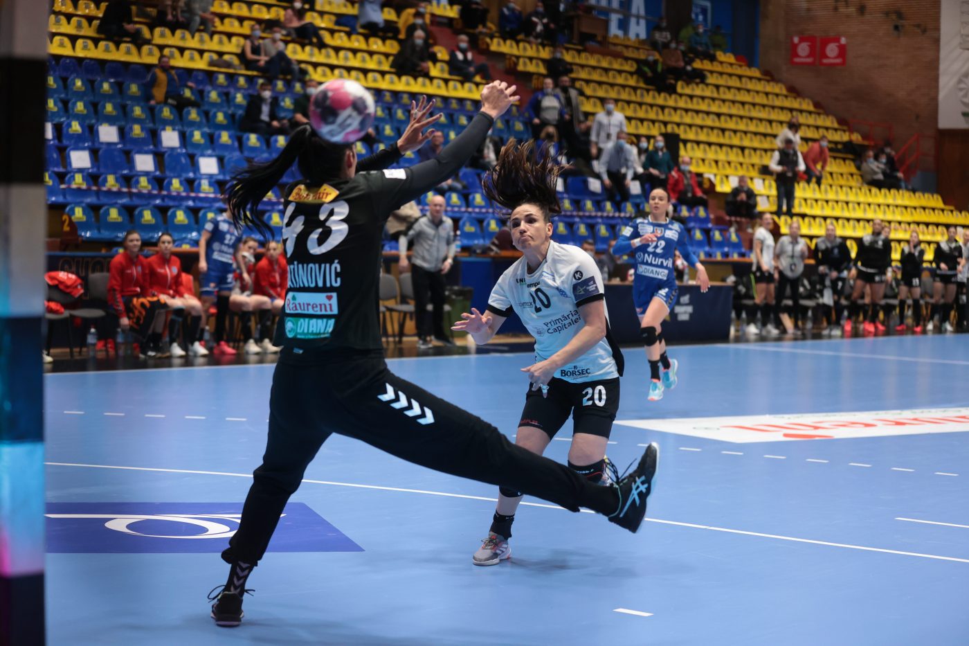 Cine transmite la TV meciul ȚSKA Moscova – CSM București, în sferturile Ligii Campionilor la handbal feminin