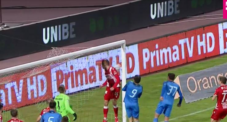 Fabulos! Dinamo, umilită de francezul Thibault Moulin cu un gol înscris direct din corner | FOTO