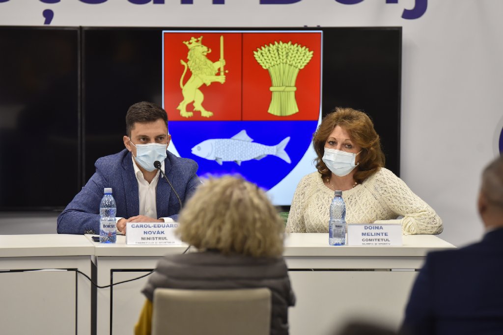 O sală de sport multifuncţională se prefigurează în locul legendarei arene „Tineretului” din Craiova. Ministrul Carol Eduard Novak, prezent în Bănie la lansarea ideii de proiect