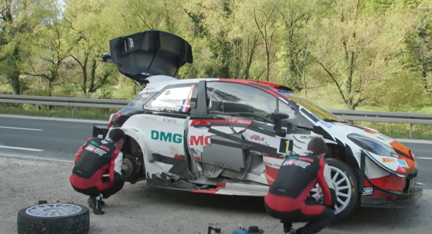 Ce a pățit campionul mondial la raliuri în plină stradă. A fugit de la locul accidentului și a trecut pe roșu, primind o amendă-record | VIDEO