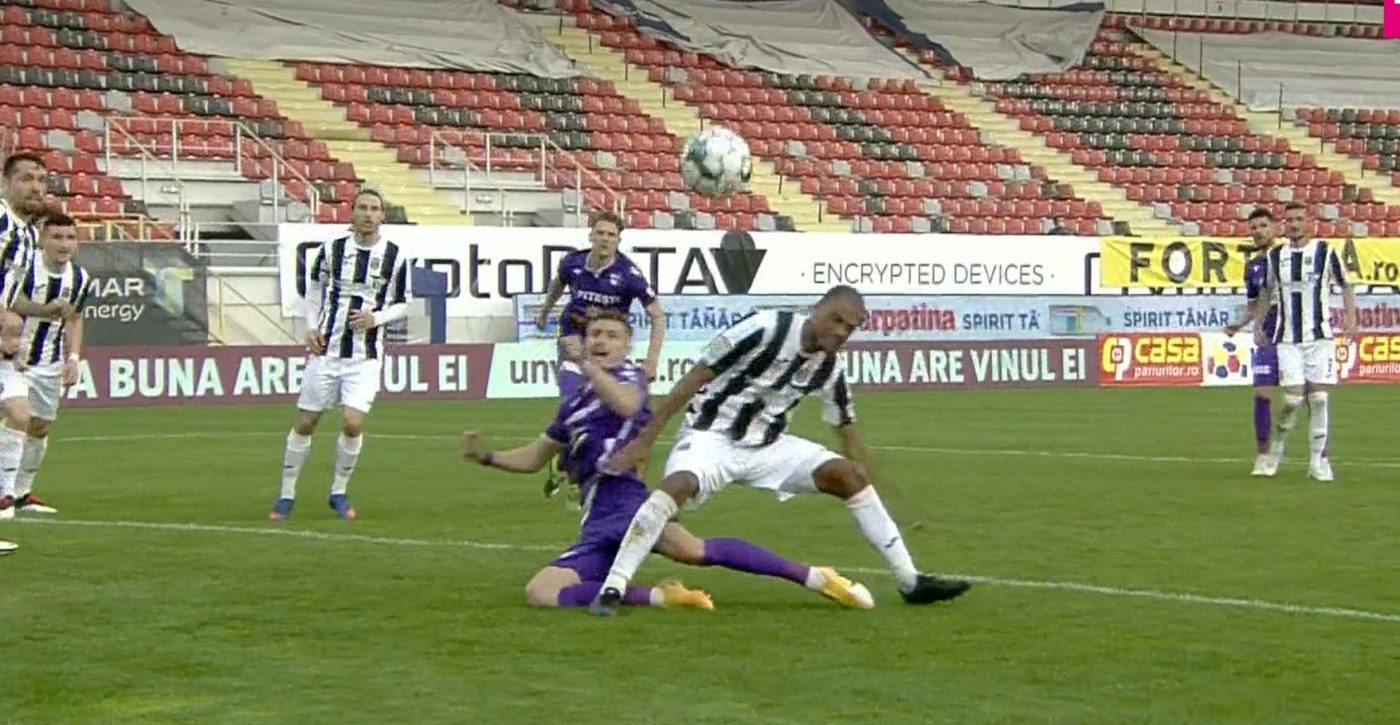 Mai clar nu se poate! FC Argeș a cerut penalty cu Astra Giurgiu, dar Andrei Antonie a închis ochii la faultul lui Boe Kane! Ce s-a întâmplat + Cum s-a revanșat FOTO & VIDEO