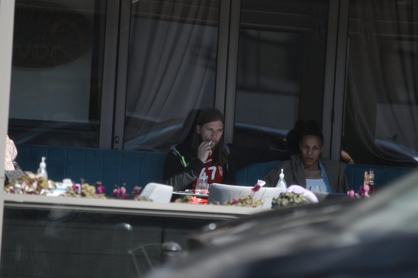 Kuduz Ante, surprins la restaurant cu o frumoasă voleibalistă de la Dinamo! Gestul nesănătos pe care l-a făcut în timp ce se relaxa | FOTO EXCLUSIV