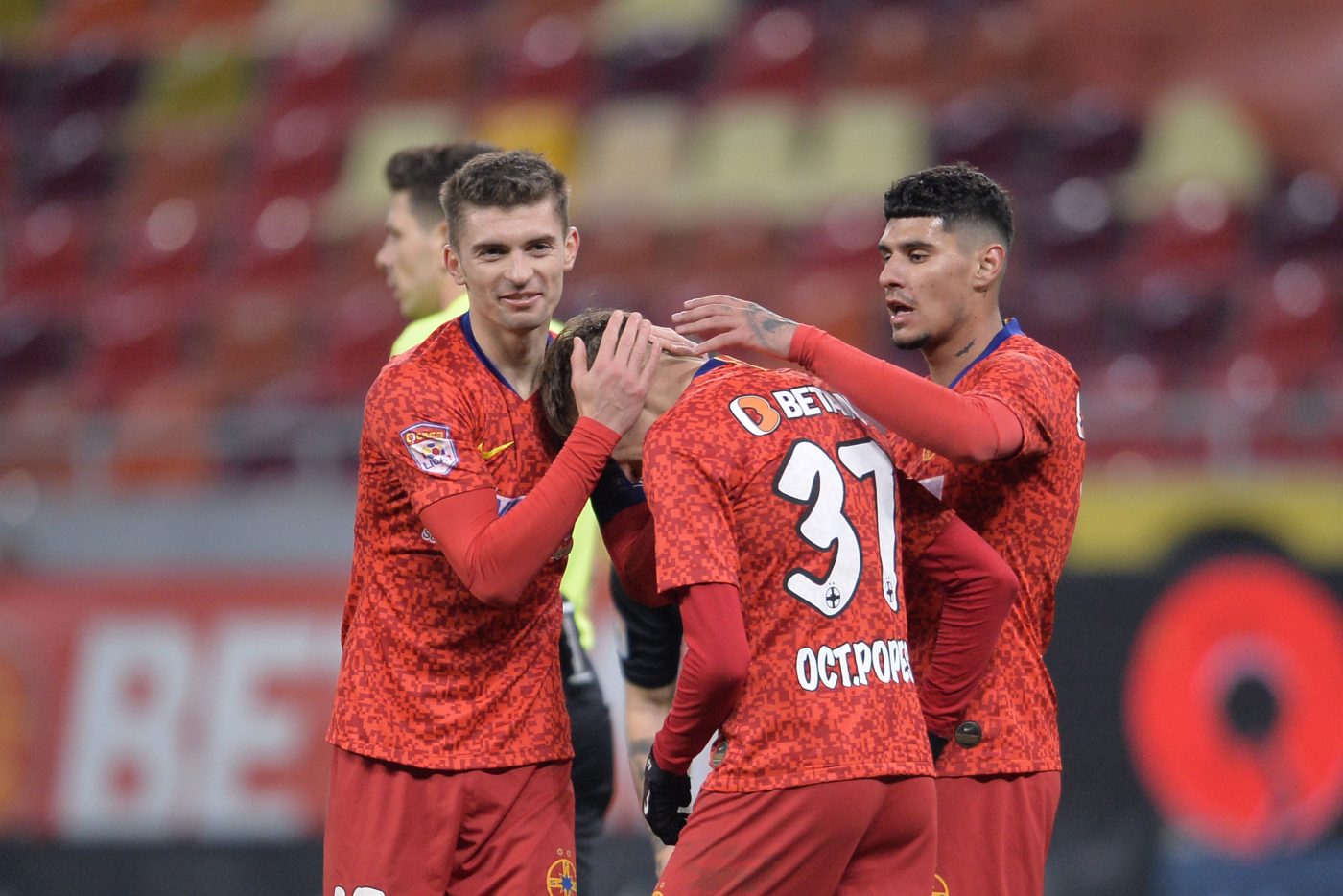 Cei doi jucători de la FCSB care i-au impresionat pe rivalii din play-off-ul Ligii 1. „Pot avea o execuție și să înscrie!”