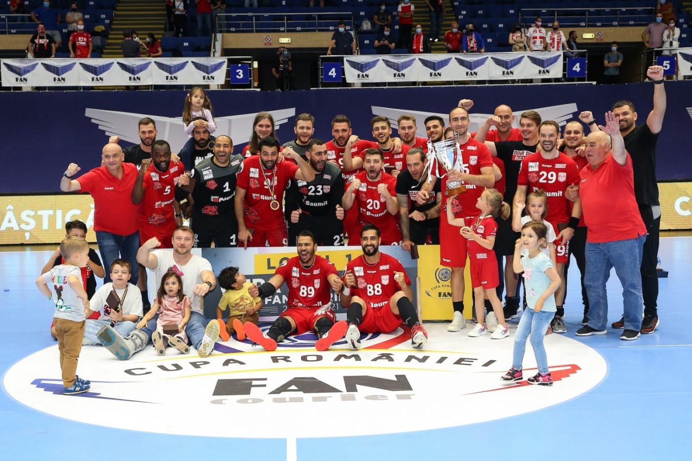 Dinamo așteaptă o veste uriașă! Când află dacă va juca în Liga Campionilor | EXCLUSIV