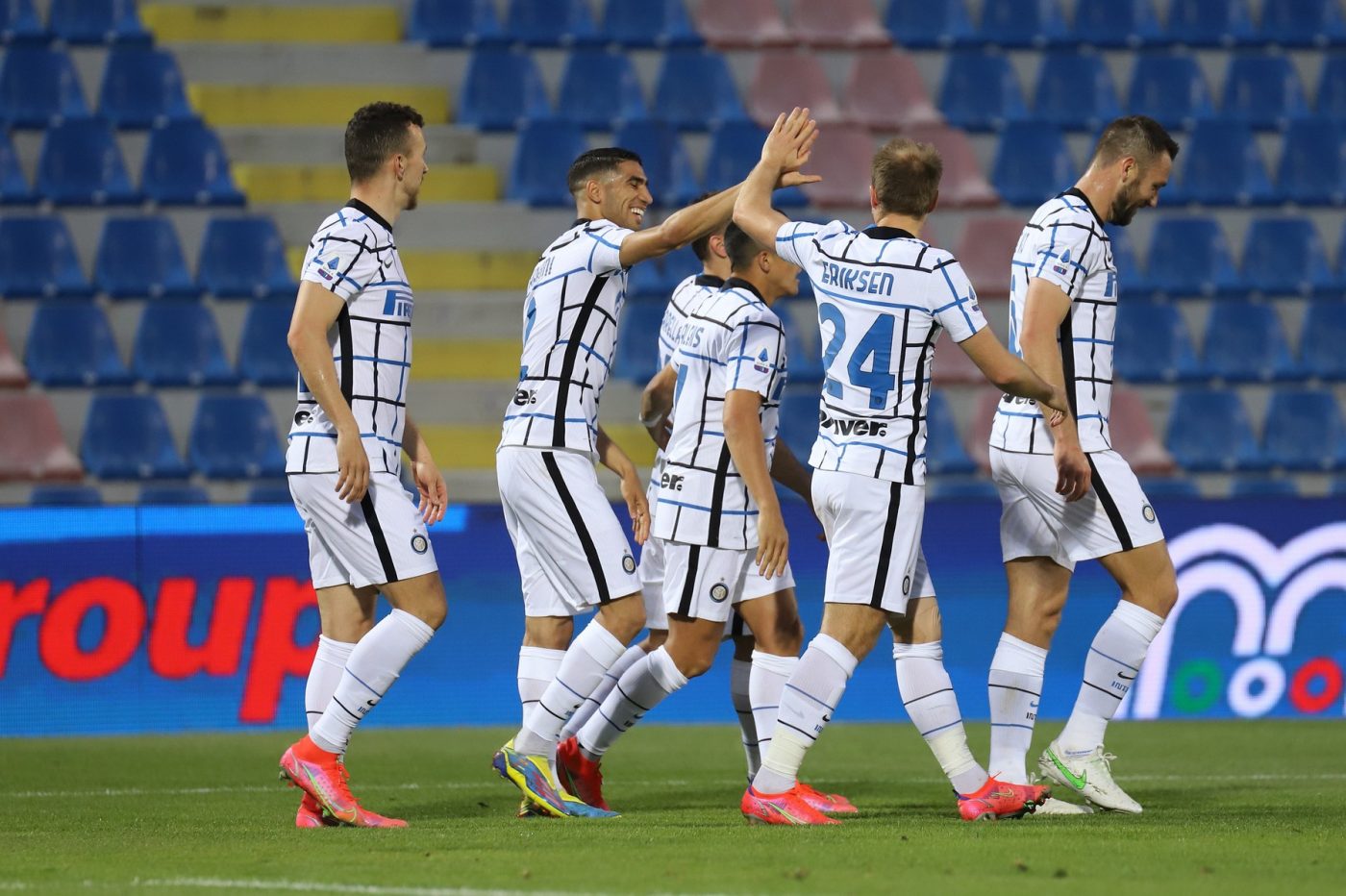 Inter, campioana Italiei după 11 ani! Cifrele unui sezon formidabil. Cum i-a ajutat pe Vlad Chiricheș și colegii lui pe jucătorii lui Antonio Conte