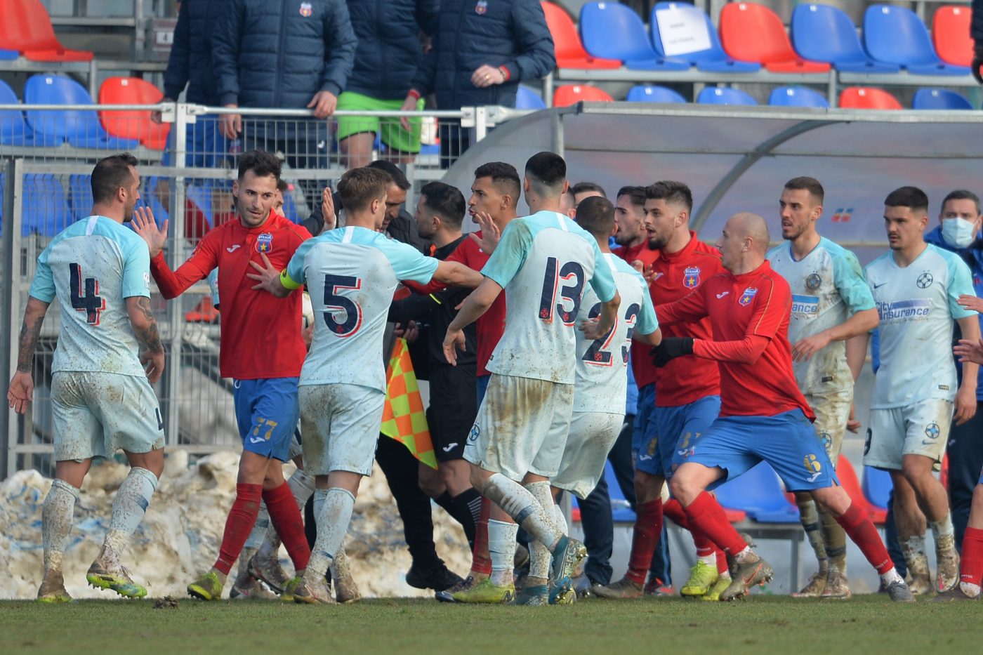 Jucătorii lui Daniel Oprița, mesaj pentru Gigi Becali: „Nu ne interesează pe cine trimite la FCSB 2!”. Steliștii o așteaptă pe CS Afumați în finala barajului de promovare