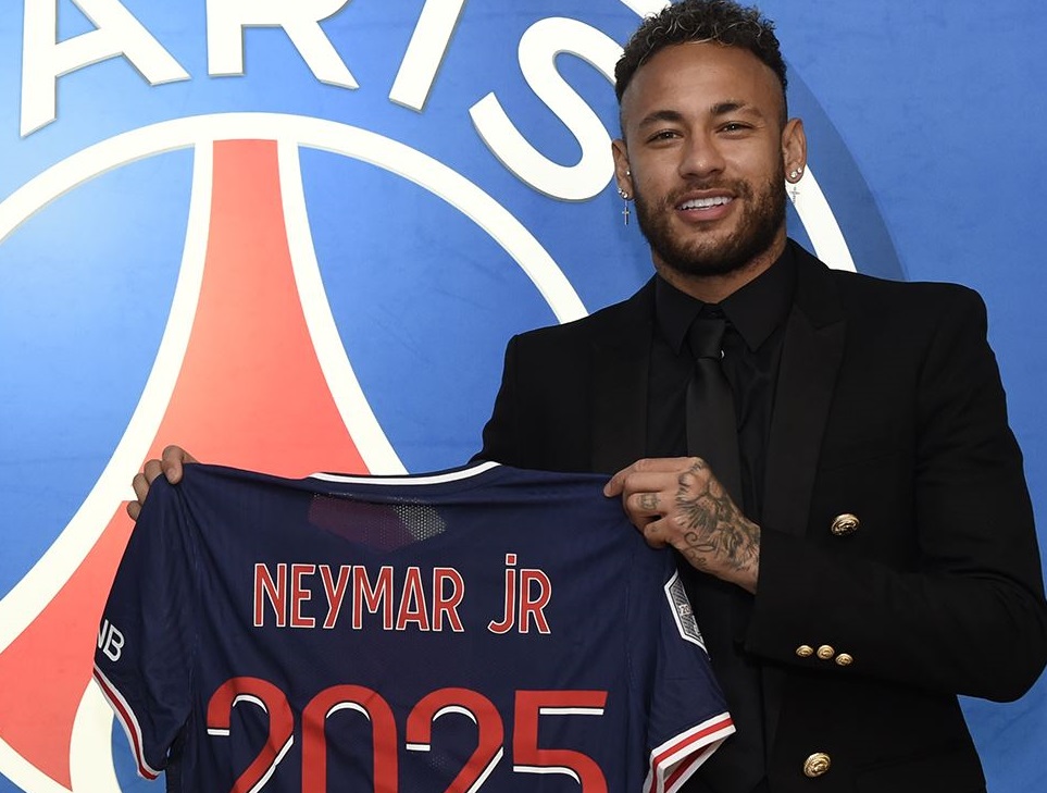 PSG a dat marea lovitură! Neymar și-a prelungit contractul. Prima reacție a brazilianului: „Sunt foarte încântat!” | FOTO & VIDEO