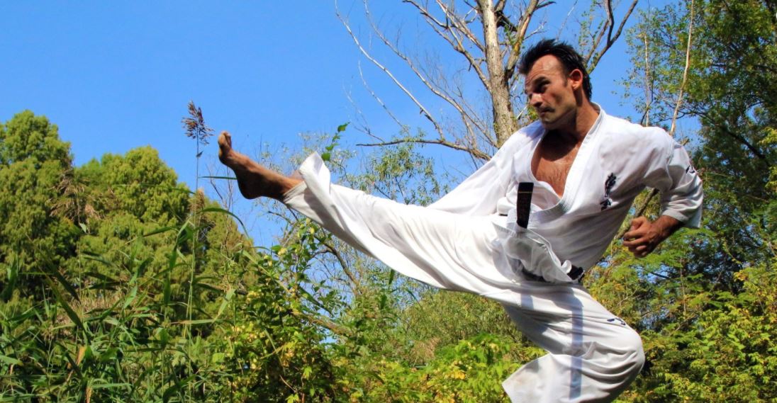 Rezultate remarcabile reușite de cei 14 sportivi români la campionatul balcanic ”BALKAN KARATE CHAMPIONSHIP”