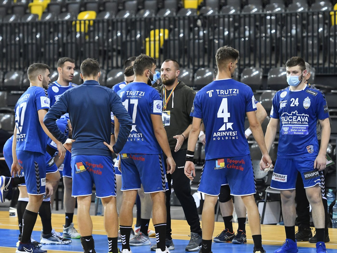 Acuzații grave după turneul de baraj din Liga Zimbrilor. „Când cineva face 15 greșeli, nu este normal să întreb și de ce?” + Concluzia tristă trasă de managerul Universității Cluj