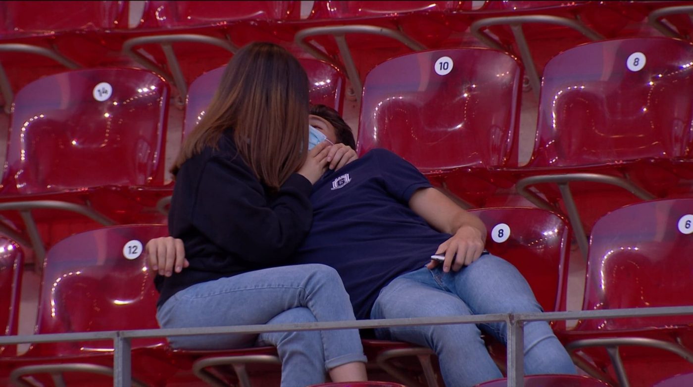 „Acțiune” și în tribune la turneul lui Ion Țiriac de la Madrid! Doi tineri s-au lăsat duși de val chiar în timpul meciului | FOTO