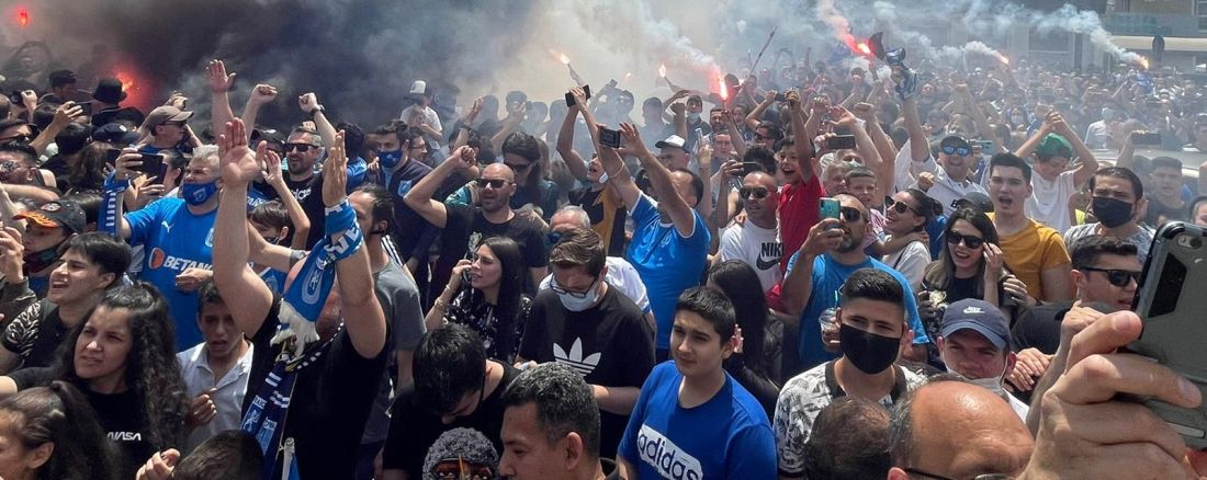 Universitatea Craiova îşi prezintă Cupa într-un „spectacol grandios” la primul meci cu suporteri pe „Ion Oblemenco”. Ce condiţii trebuie să îndeplinească fanii