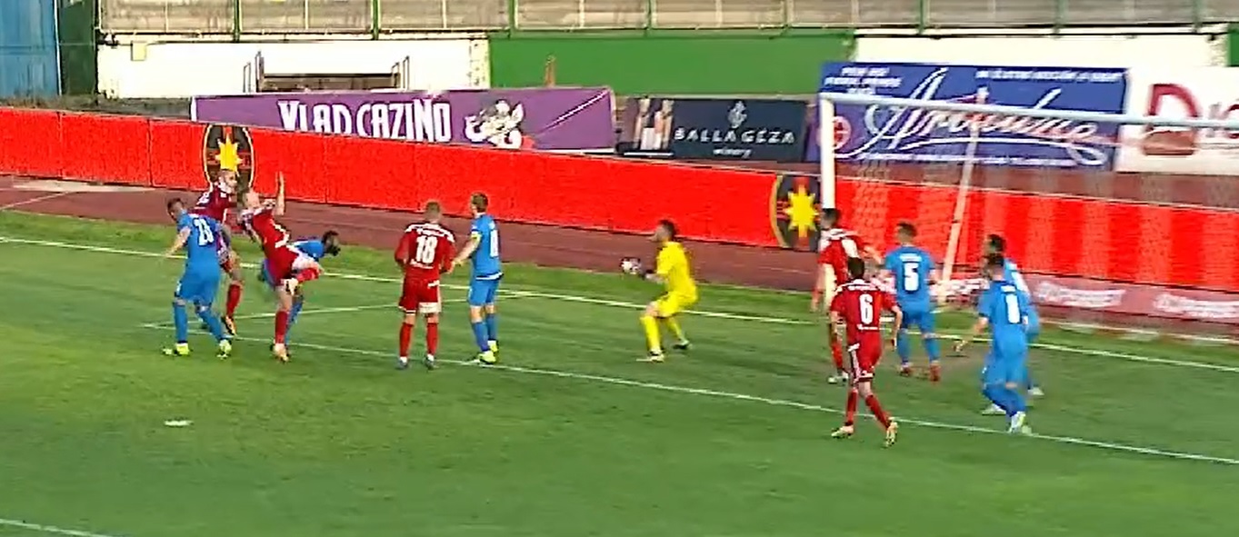 Bogdan Mitrea nu iartă pe nimeni! După golul victoriei cu FCSB, fundașul lui Sepsi l-a pus pe gânduri și pe Marinos Ouzounidis. Cum a reacționat antrenorul Craiovei | FOTO & VIDEO