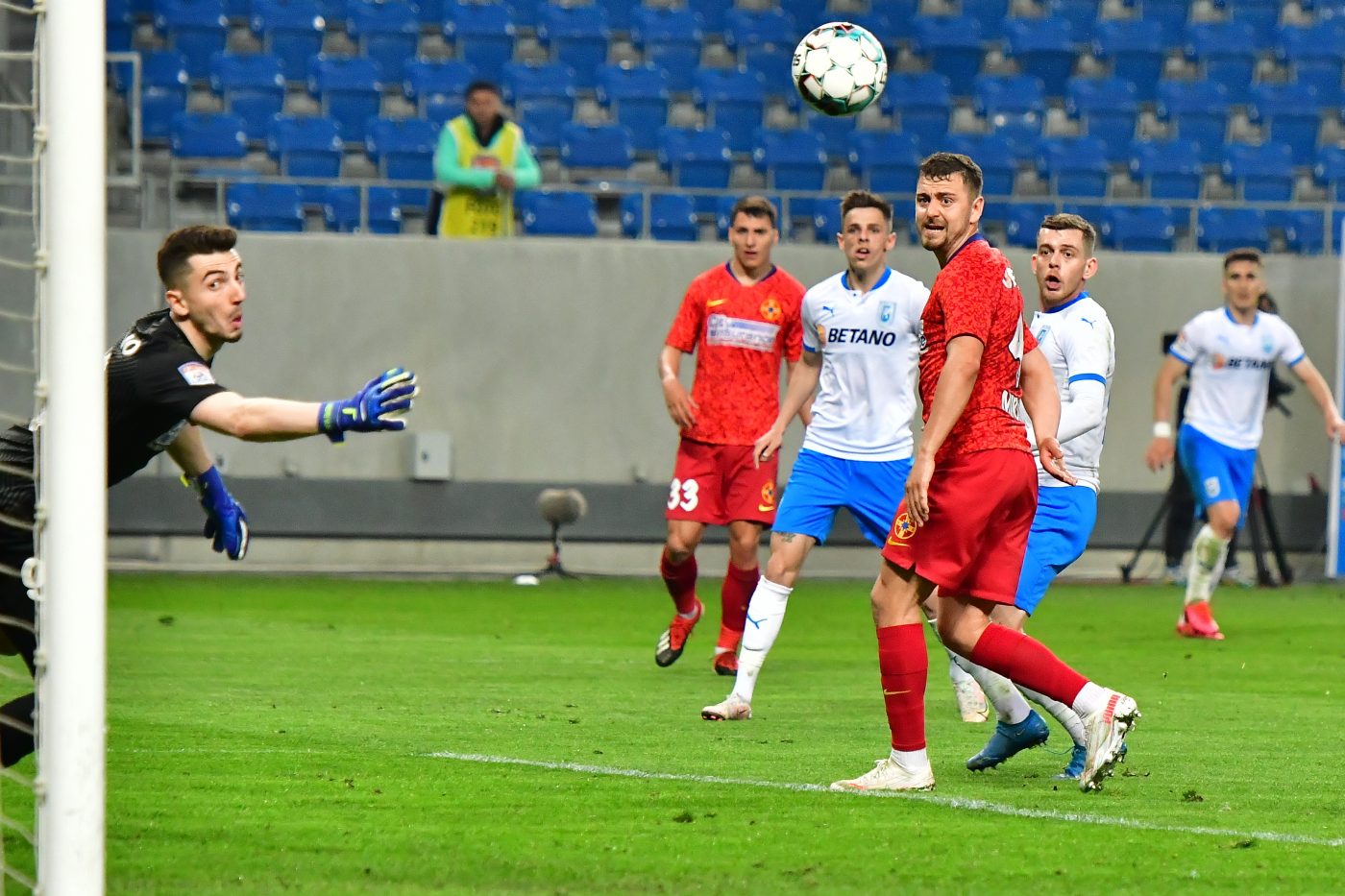 Programul complet al etapelor 8 și 9 din play-off-ul și play-out-ul Ligii 1. Când are loc FCSB – Universitatea Craiova