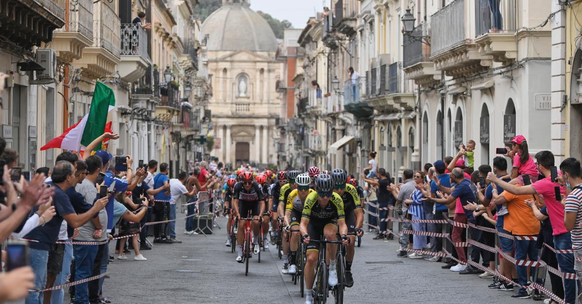 Topul favoriților în Giro 2021, întocmit de expertul Eurosport, Alberto Contador. „Cursa perfectă în care te poți remarca individual și în care poți să te gândești mai puțin la rolul întregii echipe”