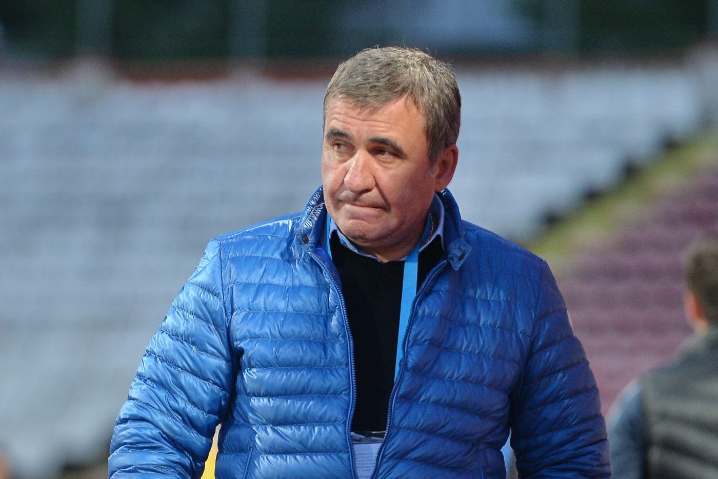 Cum a reacționat Gică Hagi, după ce a primit bilet la tribuna a II-a, în timp ce oficialii FRF și politicienii au stat la VIP