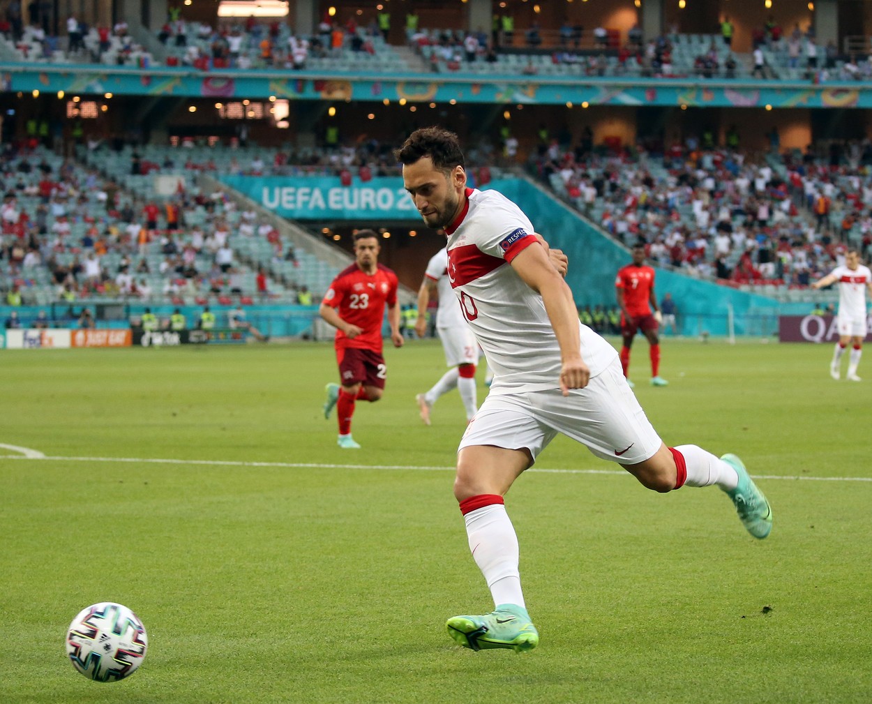 Oficial! Ce lovitură i-a dat Inter rivalei de moarte AC Milan: turcul Hakan Calhanoglu a trădat „diavolul” și a semnat cu campioana Italiei!