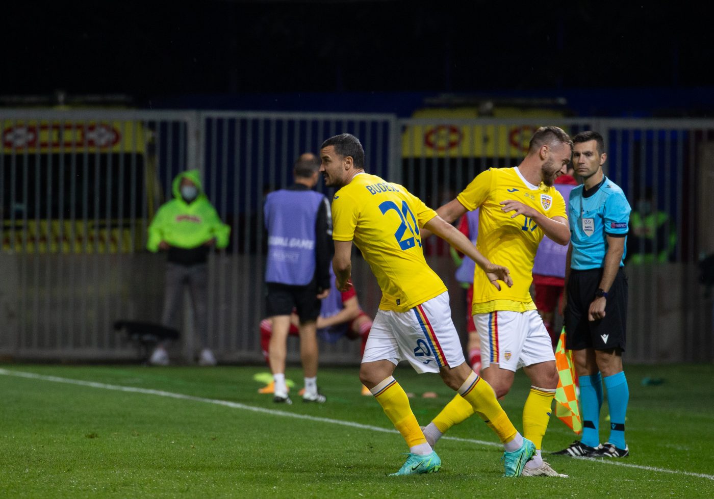 Constantin Budescu, impresionat de Mirel Rădoi: „M-a surprins plăcut! Nu ne temem că l-am putea pierde!”