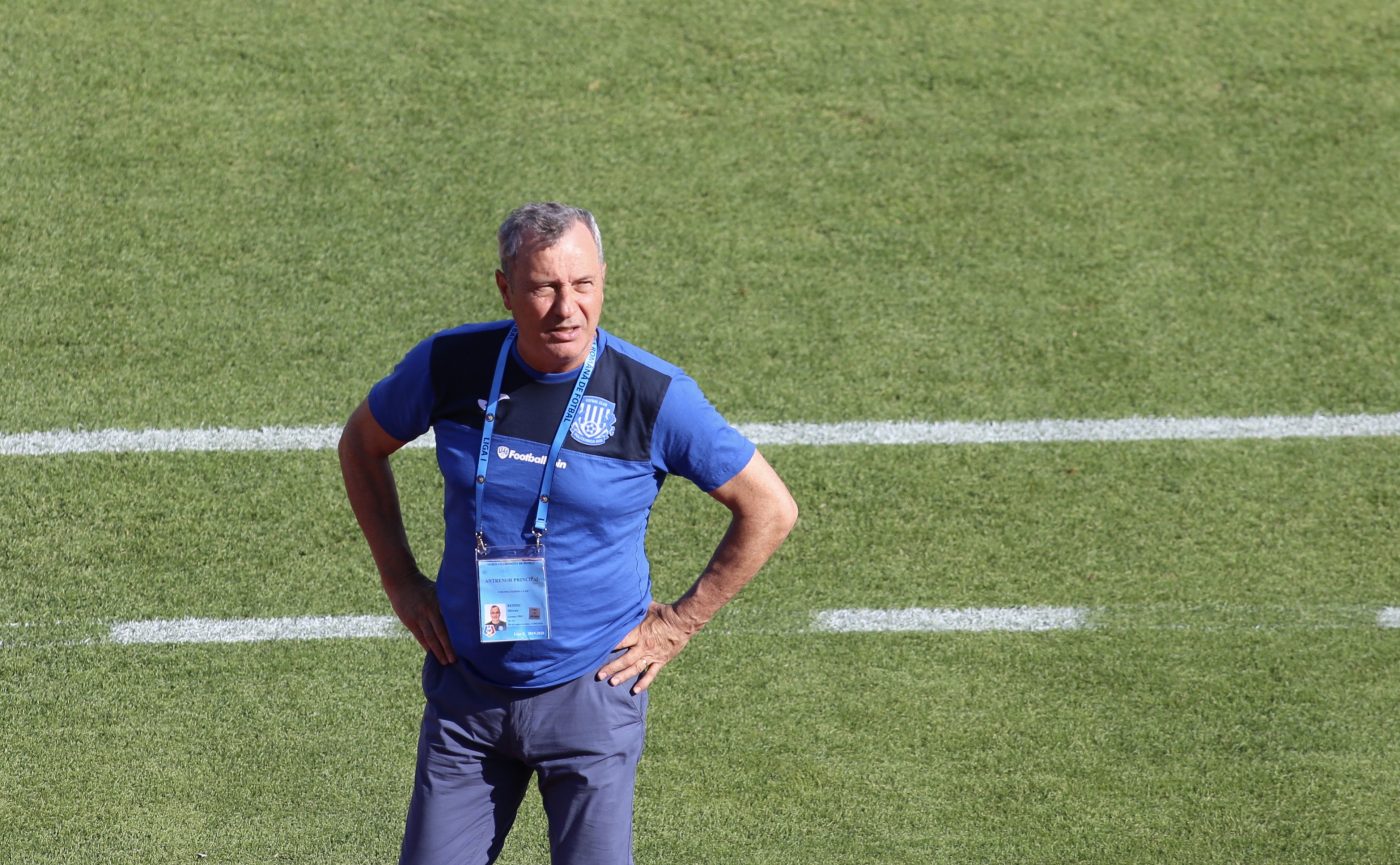 Reacție ironică cu privire la revenirea lui Mircea Rednic la Dinamo: „Nu vine, revine, și nu revine, ci re-re-re-revine”