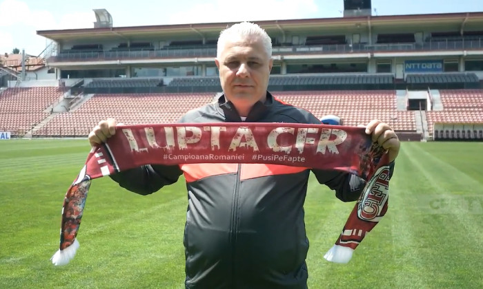 Marius Șumudică dă cu pumnul în masă, după ultimul scandal la CFR Cluj! Ce trebuie să facă Dan Petrescu în conflictul cu Neluțu Varga: „Dă dovadă că n-are încredere în antrenor”. Ce s-a întâmplat cât a fost antrenor în Gruia