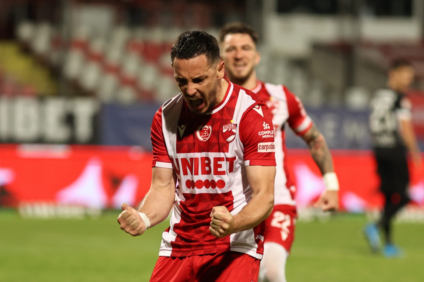 O trădează Paul Anton pe Dinamo? Căpitanul „câinilor”, propus lui Gigi Becali. „E potrivit pentru ce are nevoie FCSB!” | EXCLUSIV ProSport LIVE