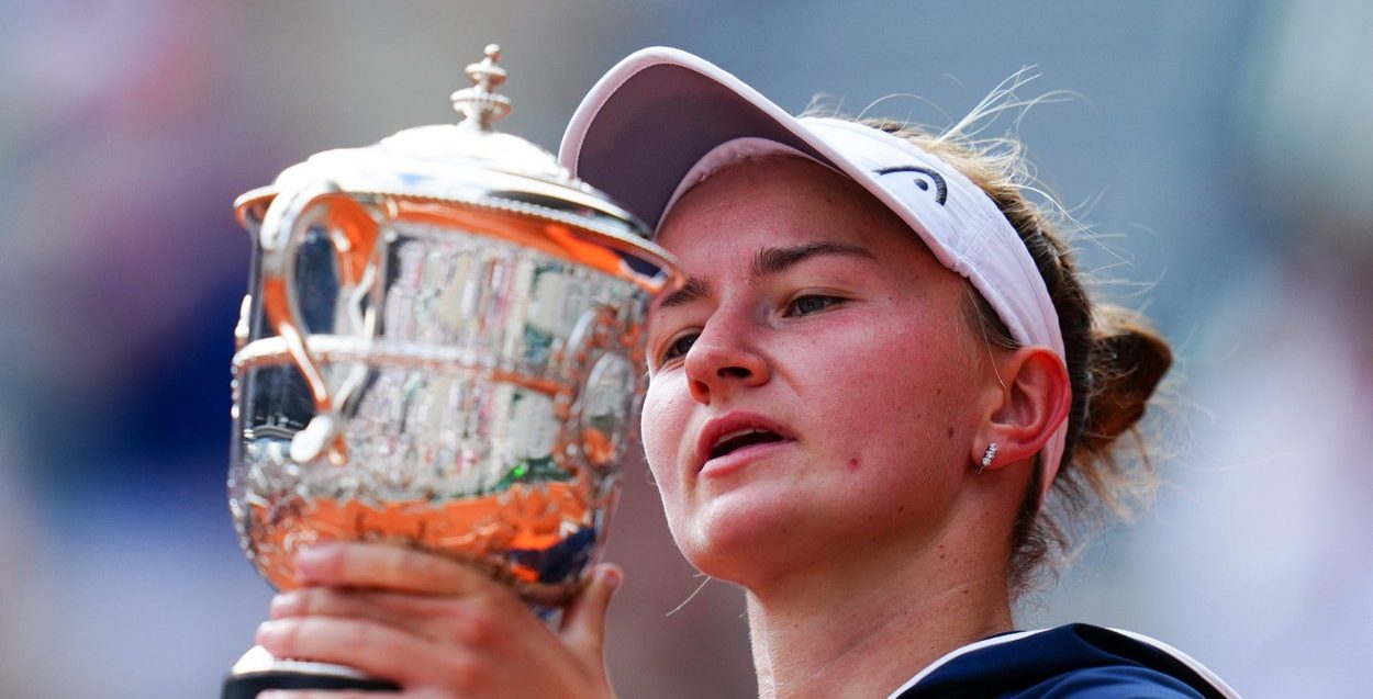 Barbora Krejcikova, reacție emoționantă după câștigarea Roland Garros: „Știu că mă privește din ceruri!” Cui i-a dedicat victoria | VIDEO