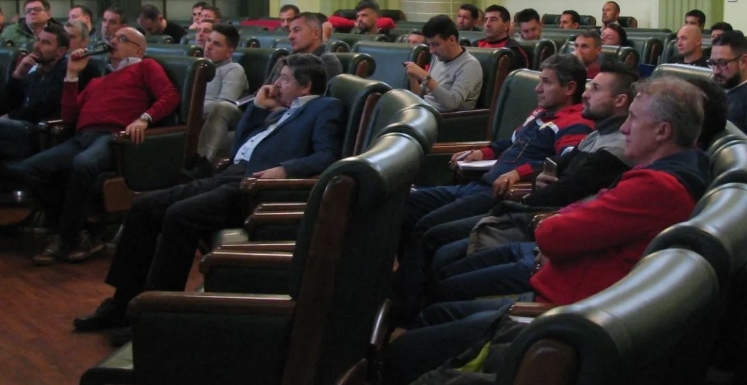 Curs online pentru tinerii antrenori români cu celebrul Massimo Lucchese! Cum poți participa la cele două sesiuni live din 10 și din 14 iunie 2021