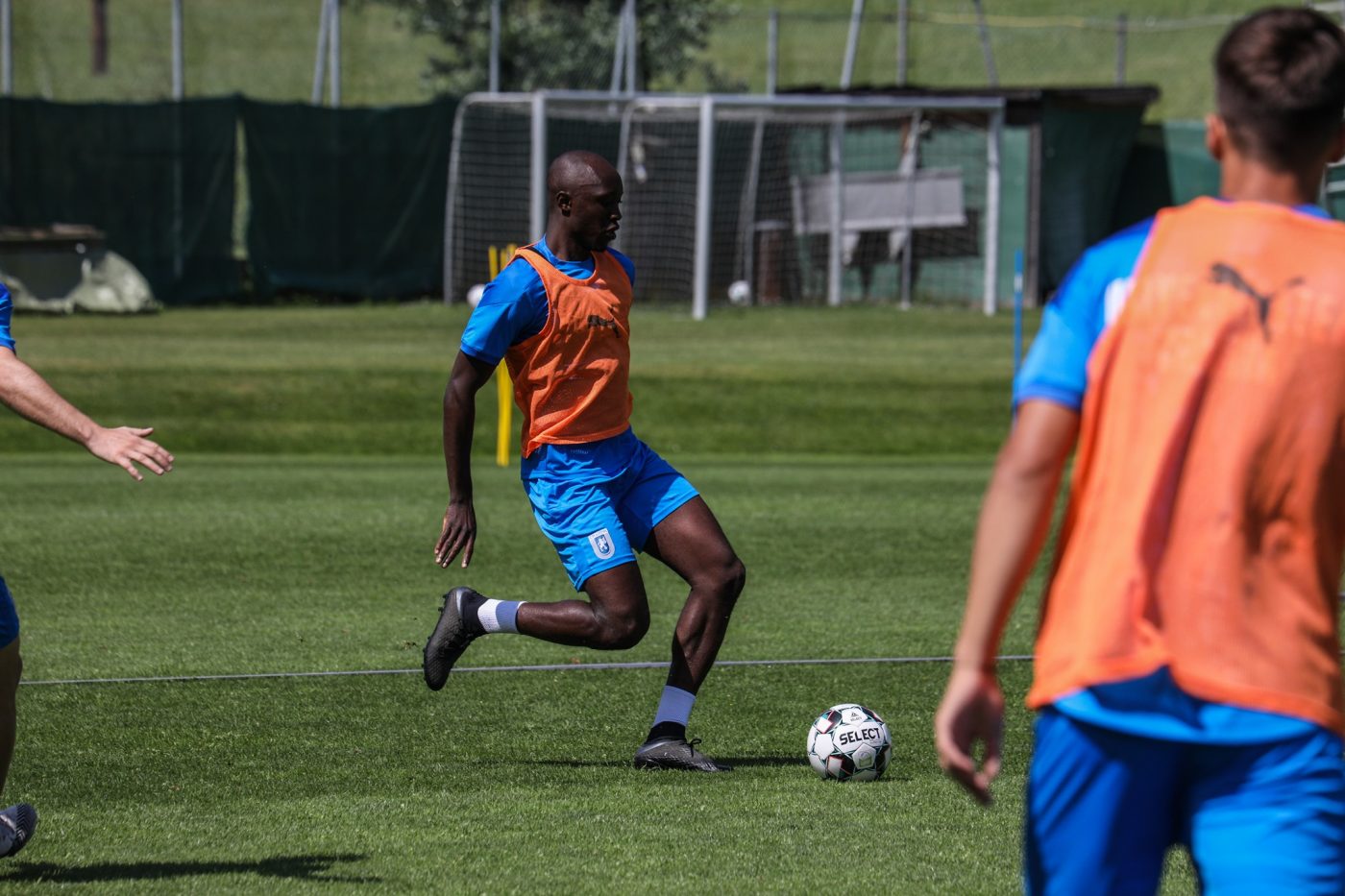 Francezul Antoine Conte, bucuros că a semnat cu Universitatea Craiova: „Îmi doresc să câştig titlul!”