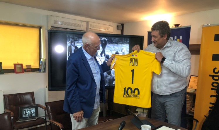 Mesajul lui Cornel Penu pentru handbalul românesc la 100 de ani distanță de la dispurarea primului meci în România. „La performanță mare, handbalul ar putea scoate oamenii în stradă”
