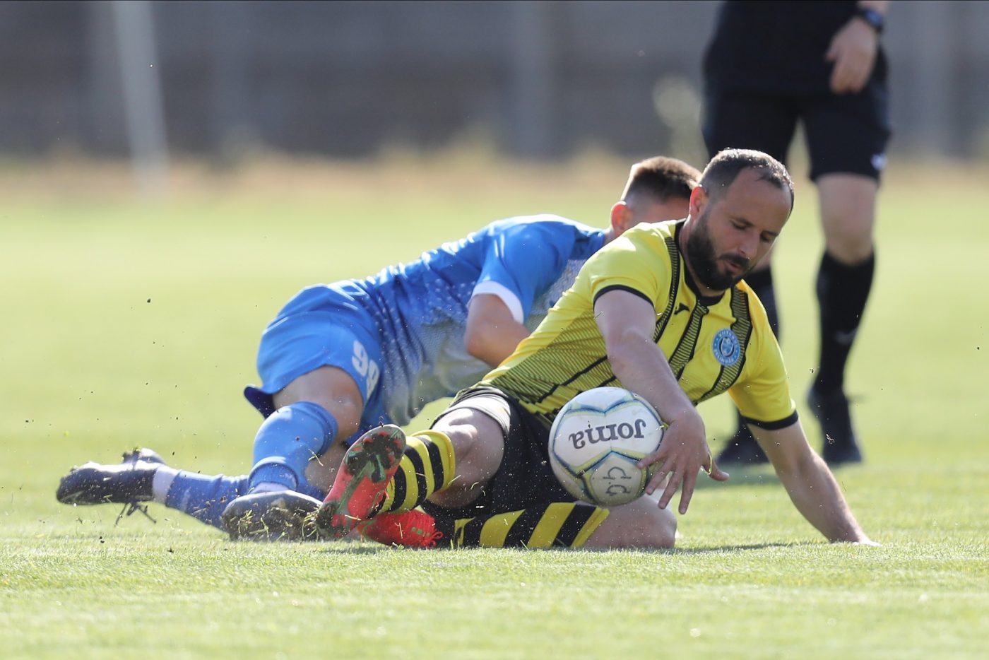Primăria unei comune vrea să preia locul din Liga 2 al unei nou-promovare. Planurile autorităților locale și cum echipa ar trece de la privat la public, administrare care interzice accederea în Liga 1