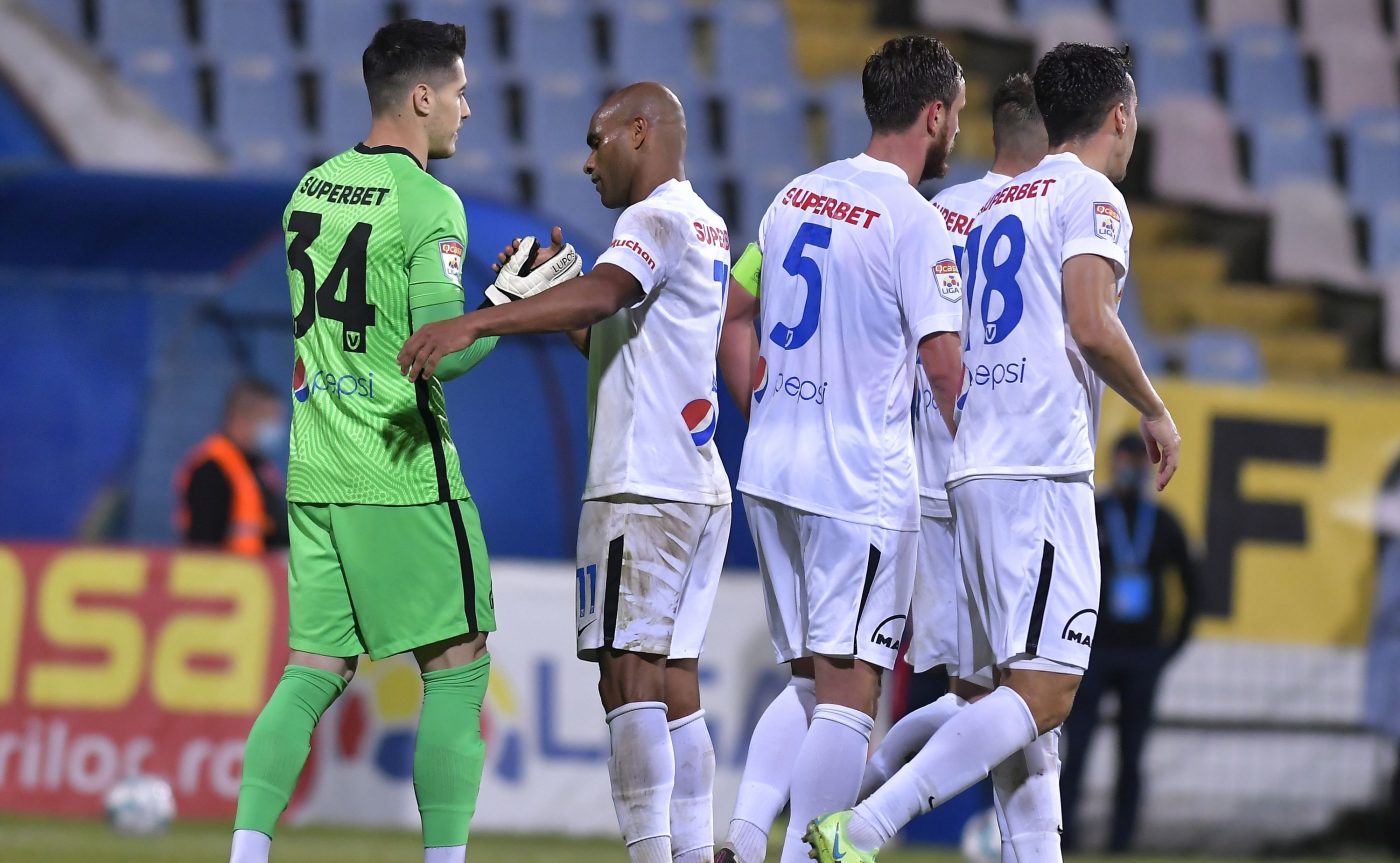 Rapid, salariu uriaș pentru un jucător trecut pe la echipa lui Gheorghe Hagi: „Mi-au oferit dublu decât la Viitorul!”. Cât este dispus să scoată Victor Angelescu din buzunar | VIDEO EXCLUSIV