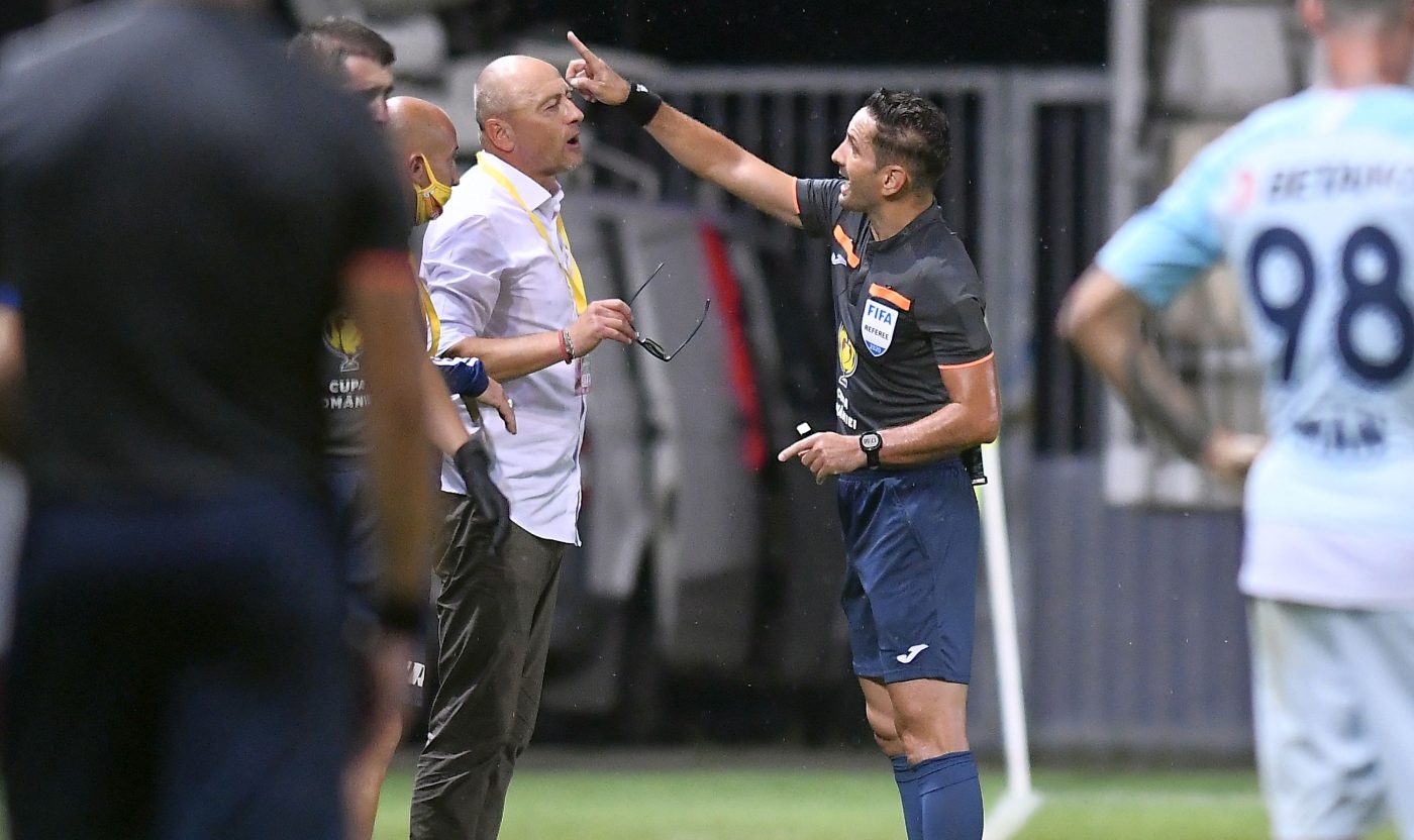 FRF pune tunurile pe antrenorii indisciplinați! Răzvan Burleanu a anunțat reguli noi: „A fost introdusă o sancțiune pentru comportamentul nesportiv pe marginea terenului” | VIDEO