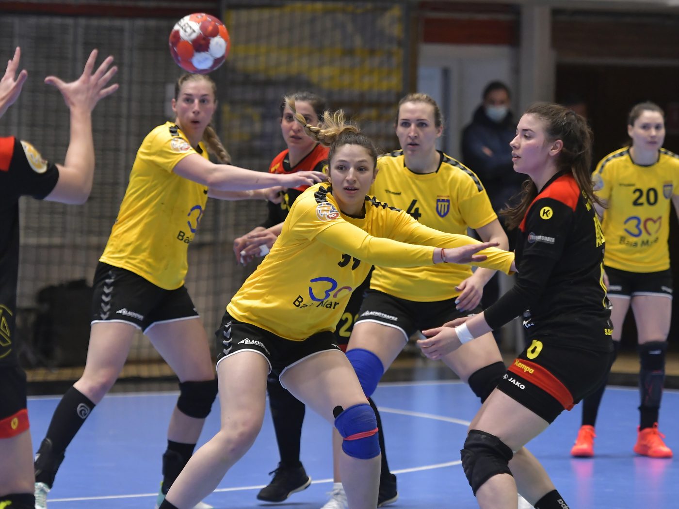 Minaur Baia Mare a devenit vicecampioană națională! Cine merge în cupele europene, cine a retrogradat din Liga Florilor + Clasamentul final al sezonului 2020-2021