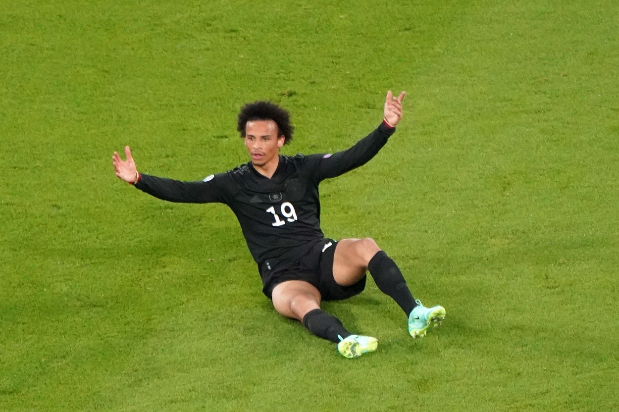 „E o glumă. E greu de acceptat că a costat 50 de milioane de euro!”. Legendele Germaniei dau de pământ cu Leroy Sane