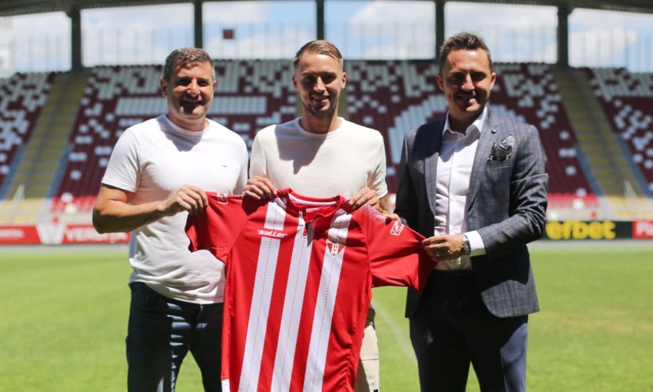 Primul olandez din istoria UTA-ei – un „decar veritabil”! Desley Ubbink știe istoria eliminării lui Feyenoord și îi place că în România se joacă un fotbal tehnic