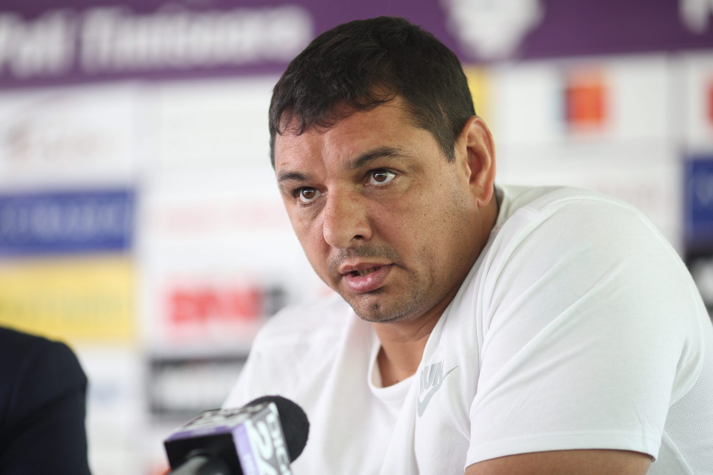 Ionel Ganea, replică tăioasă pentru Mihai Stoica după ce oficialul lui FCSB a acuzat starea gazonului de pe Stadionul Dinamo: „Lasă, să nu se mai plângă, că el nu joacă”