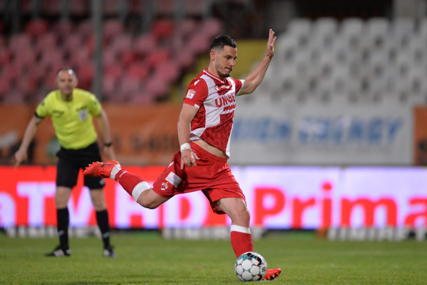 „Mai au puțin și-l invocă pe Iisus!”. Dinamo este pe cale să piardă încă doi jucători de bază