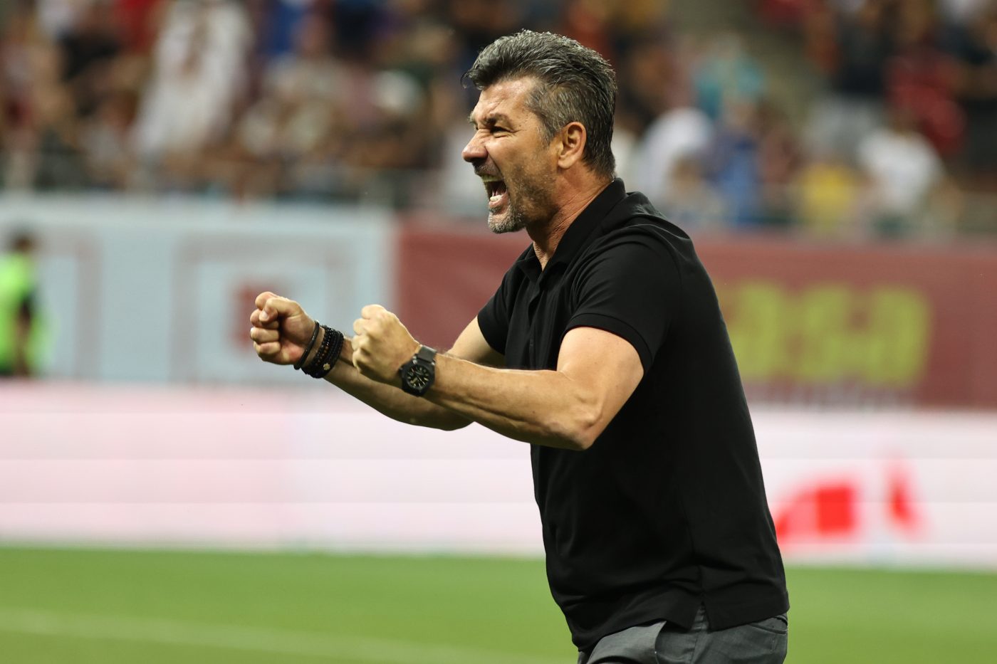 OFICIAL | Marinos Ouzounidis a fost dat afară de la Universitatea Craiova! Cine urmează să-i ia locul
