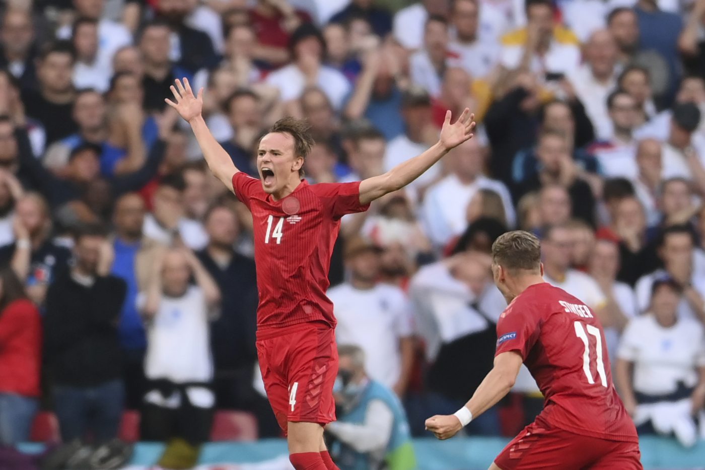 Danezii sunt la pământ după eliminarea de la EURO 2020. „Mă simt gol pe dinăuntru!”/ „E o mândrie, dar meritam mai mult!”