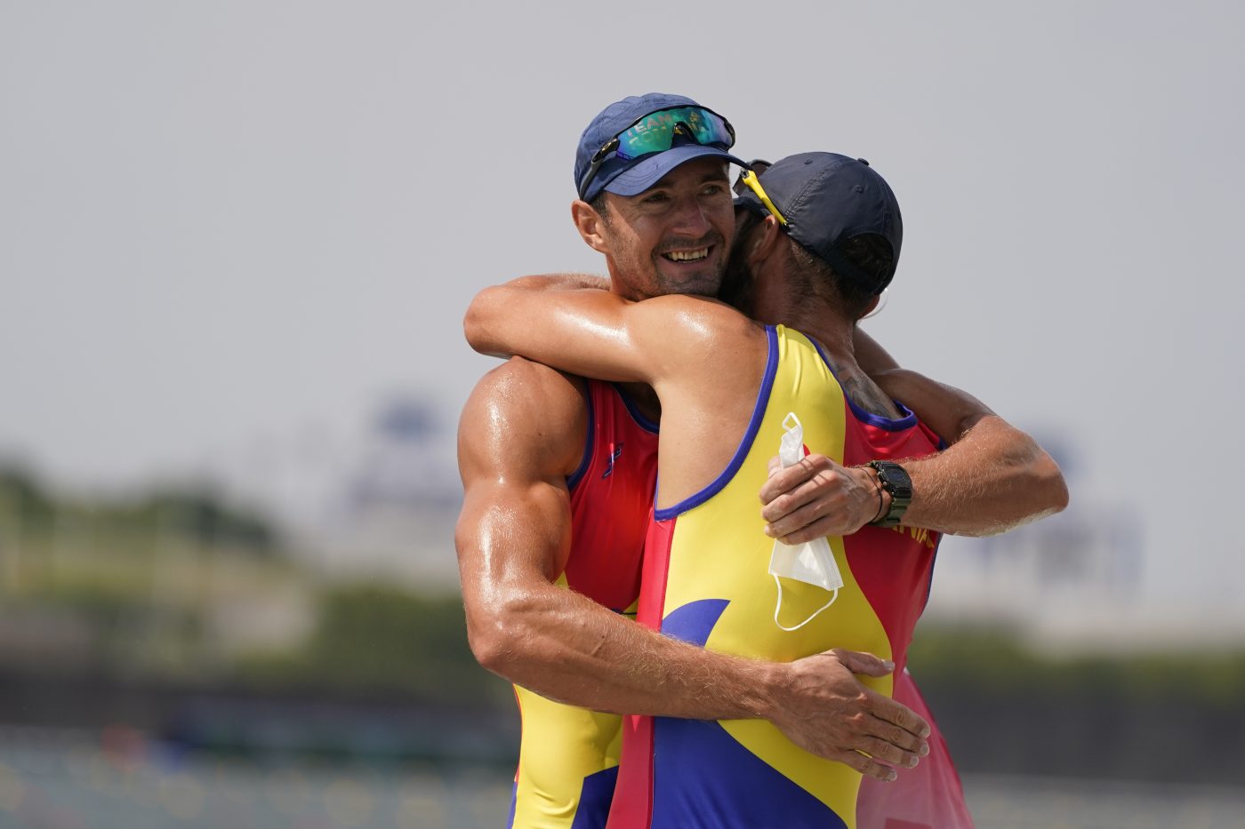 Imagine șocantă cu mâinile canotorului Ciprian Tudosă, câștigătorul medaliei de argint de la JO 2020! Suferințele din spatele unei performanțe uriașe